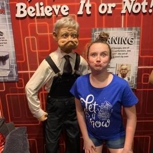 Meet your Posher, Lisa